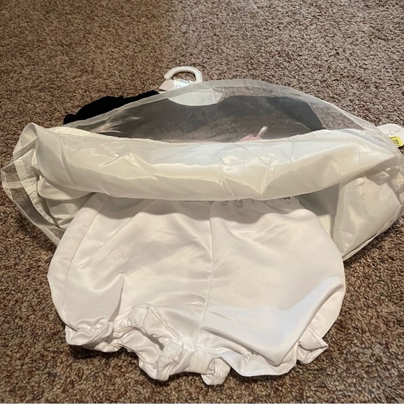 Infant girls 2pc dress size 6 months - Picture 2 of 2